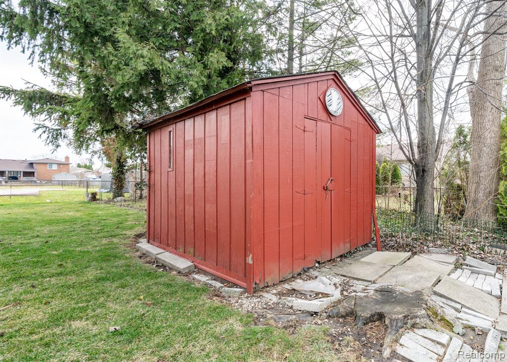 47303 Nola Drive, Macomb, MI 48044 — Photo 26