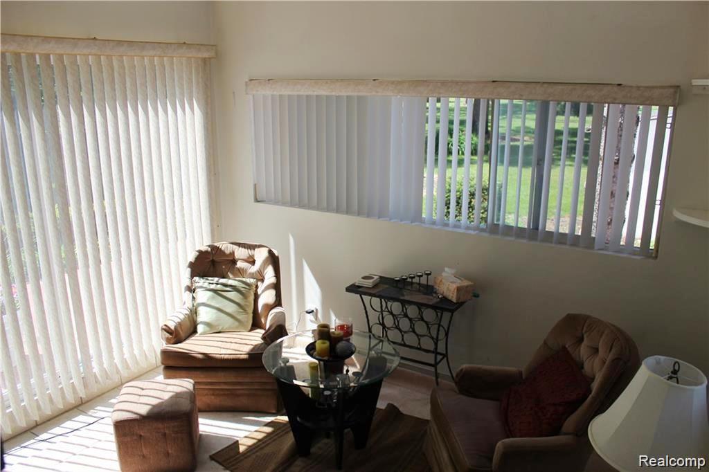 6272 W Court Street, Flint, MI 48532 — Photo 15