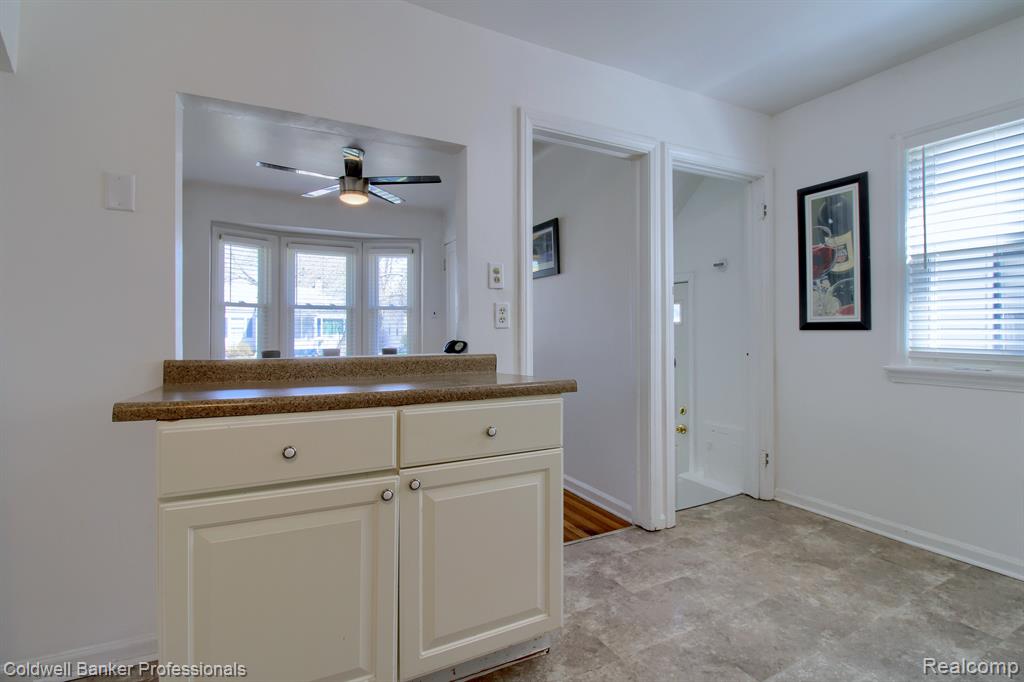 9951 TECUMSEH, Redford, MI 48239 — Photo 8