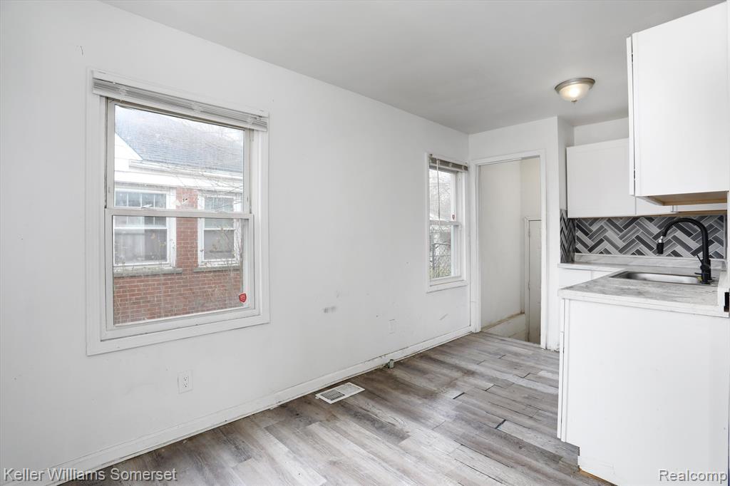 8681 ARTESIAN Street, Detroit, MI 48228 — Photo 8