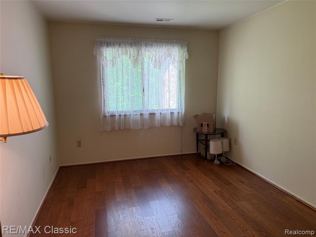 7806 Manor Circle, 203, Westland, MI — Photo 14