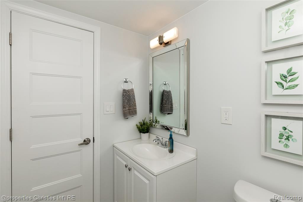508 Marlin Avenue, Royal Oak, MI 48067 — Photo 39
