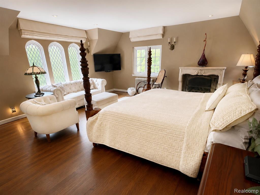 680 Wimbleton Drive, Birmingham, MI 48009 — Photo 21
