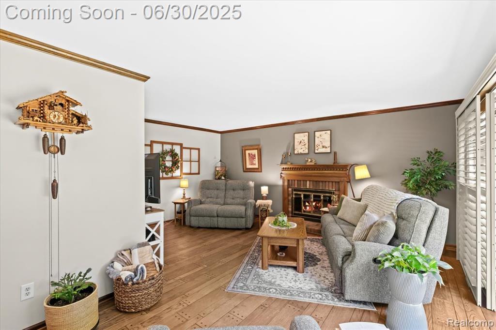 7248 Parkwood Drive, Fenton, MI 48430 — Photo 9