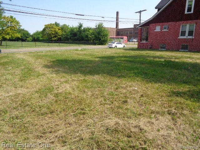 5092 CHARLES Street, Hamtramck, MI 48212 — Photo 6
