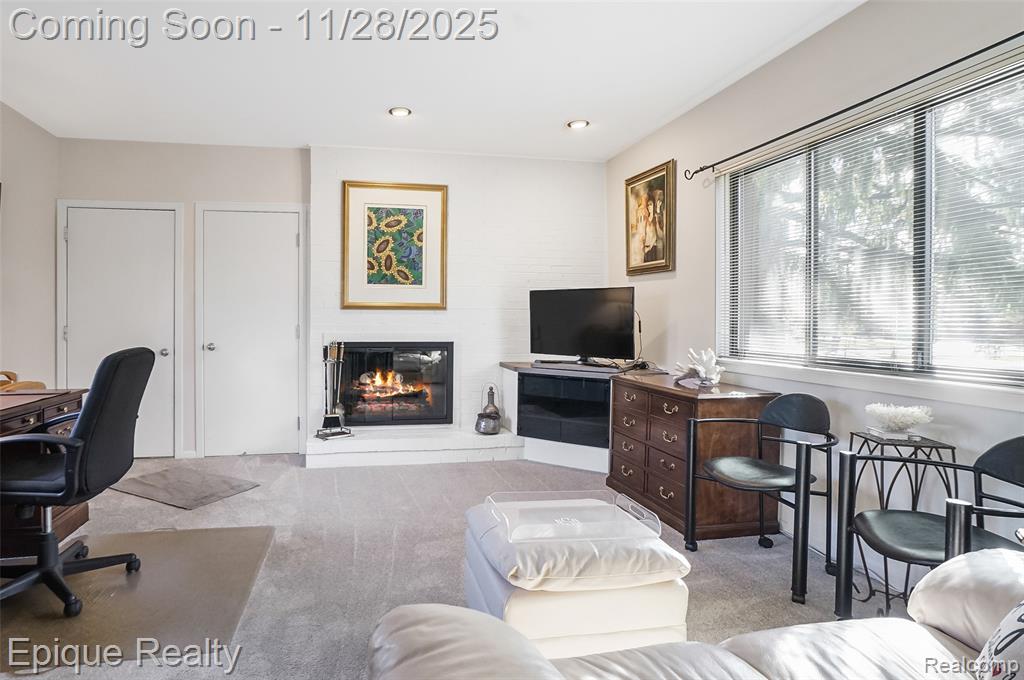 2164 Bordeaux Street, West Bloomfield, MI, 48323