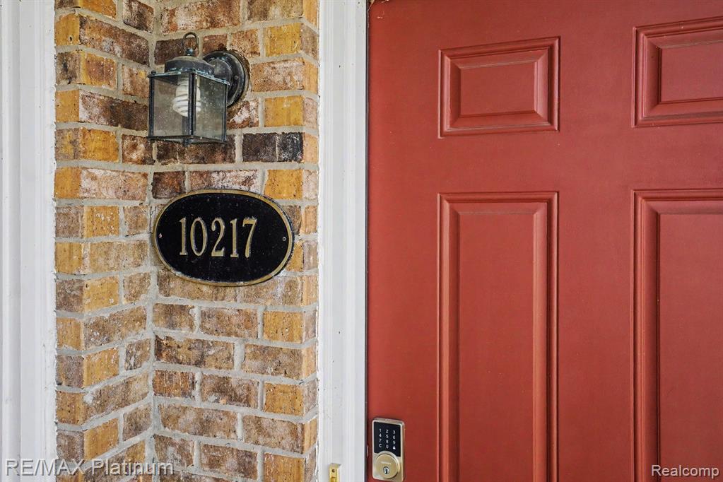 10217 CROSSVIEW TRAIL, Howell, MI 48855 — Photo 5