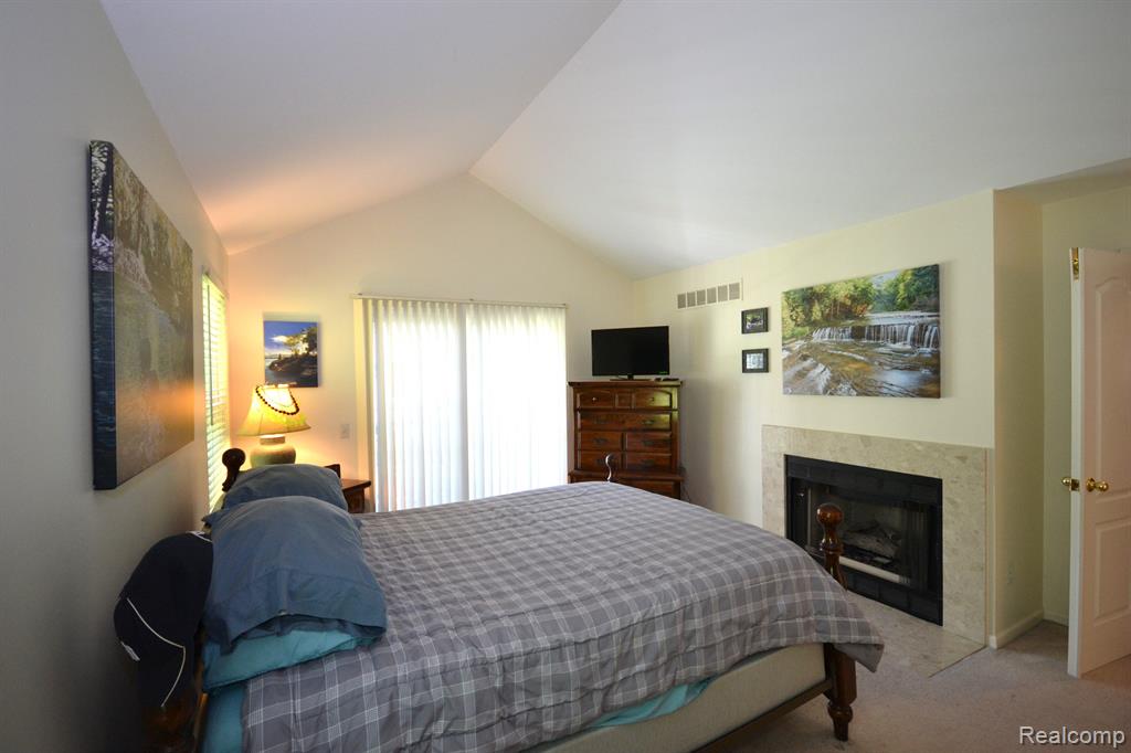 1166 Fairways Boulevard, Troy, MI 48085 — Photo 14
