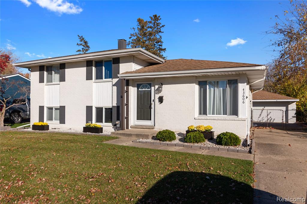 43606 Gainsley Drive, Sterling Heights, MI 48313 — Photo 2