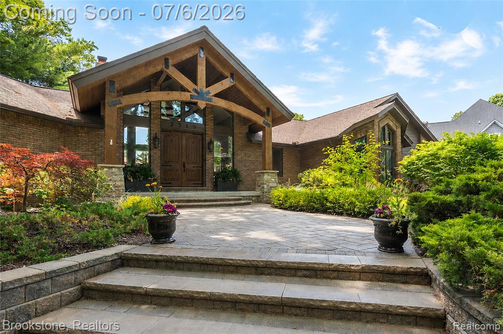 7215 DEER LAKE Court, Clarkston, MI — Photo 2