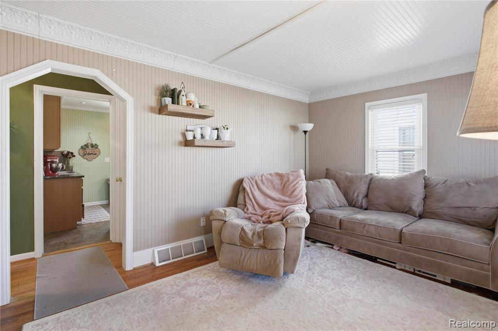 4300 Edmund Street, Wayne, MI 48184 — Photo 10
