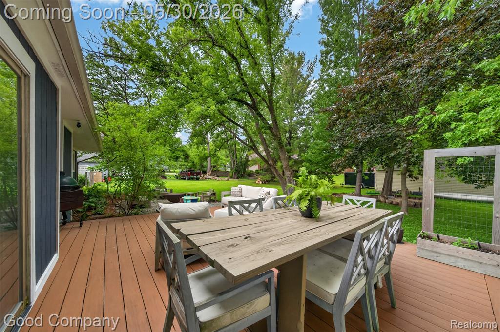 933 Gallaland Avenue, Rochester Hills, MI 48307 — Photo 26