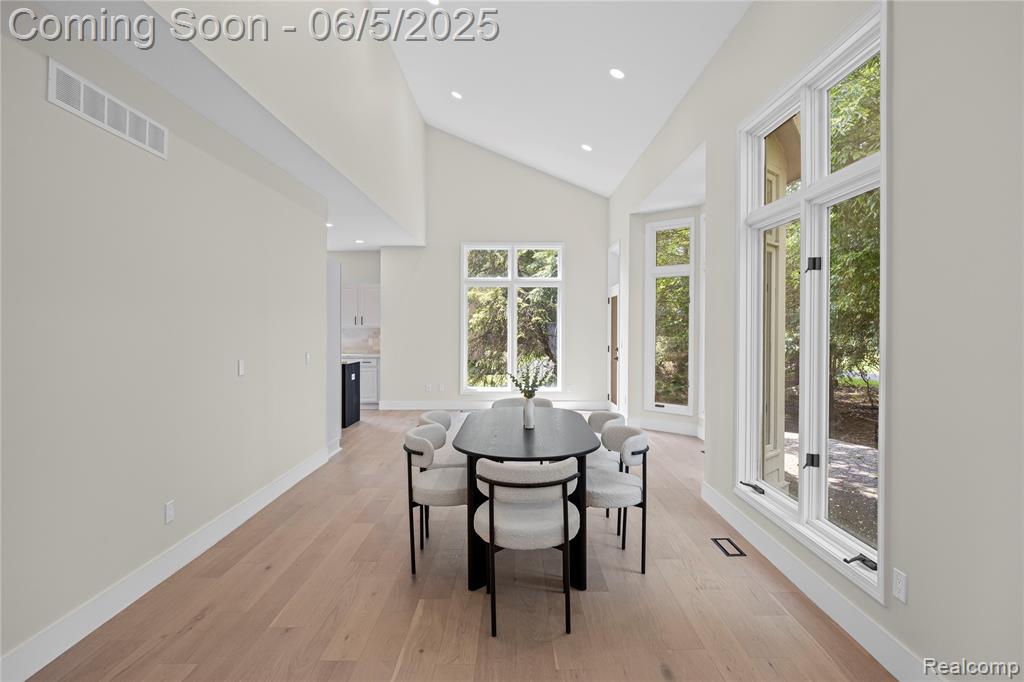 4610 Woodbine Circle, West Bloomfield, MI 48323 — Photo 9