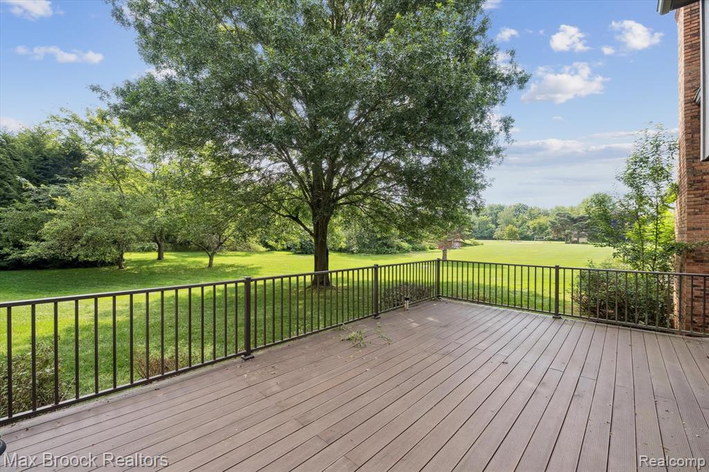 8936 Salem Farms Drive, South Lyon, MI 48178 — Photo 66
