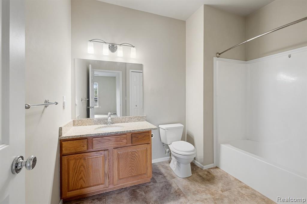 3424 Kneeland Circle, Howell, MI 48843 — Photo 11