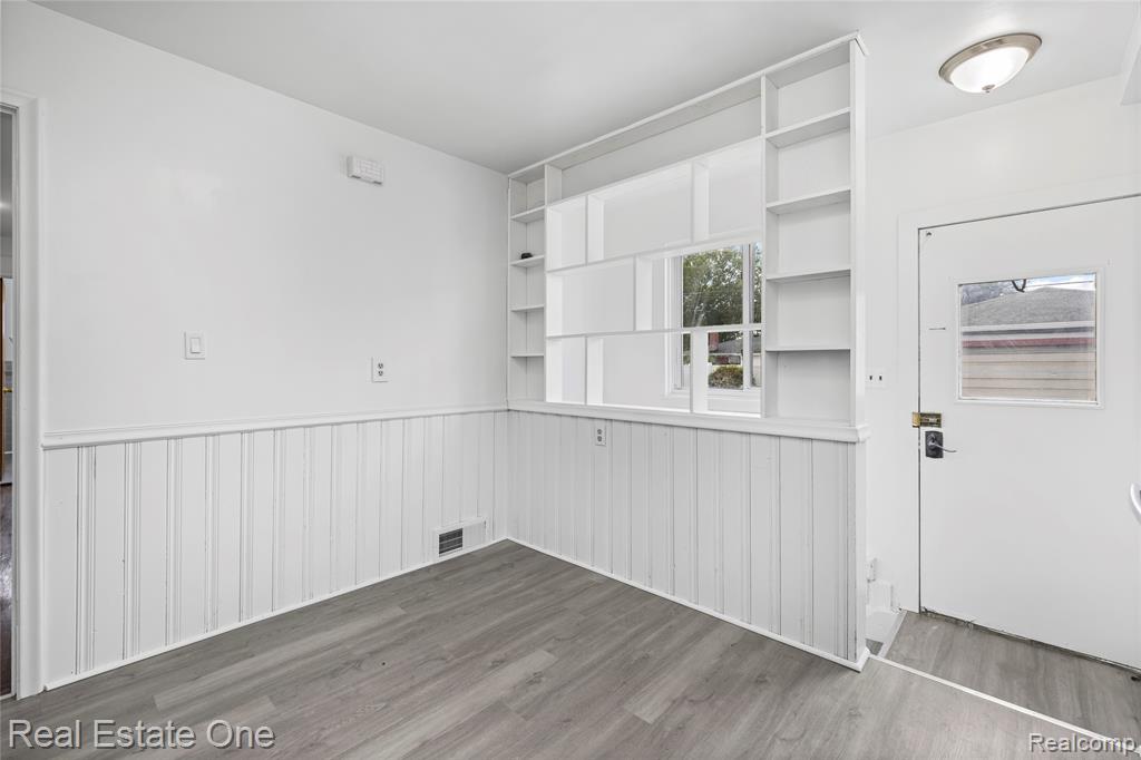 8177 Gary Avenue, Westland, MI — Photo 19