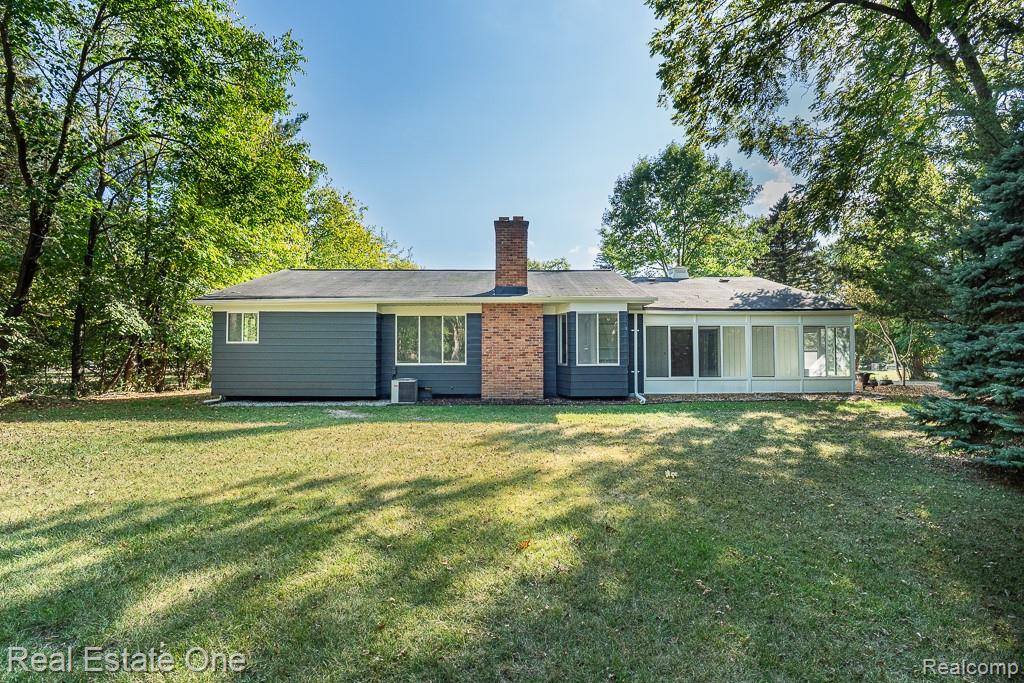 751 Troywood Drive, Troy, MI 48083 — Photo 3