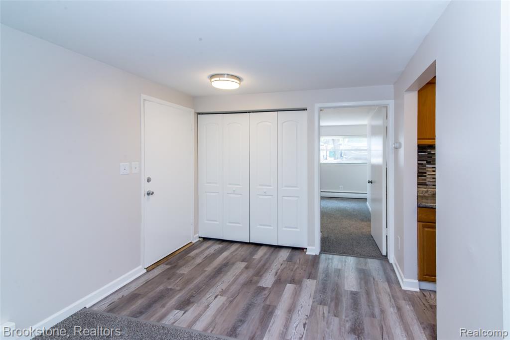 31831 Grand River Avenue, 49, Farmington, MI 48336 — Photo 4
