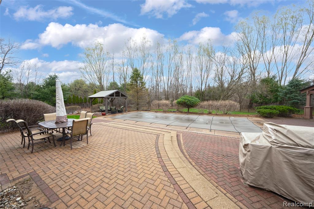 7286 Brentwood Court, Ypsilanti, MI 48198 — Photo 18