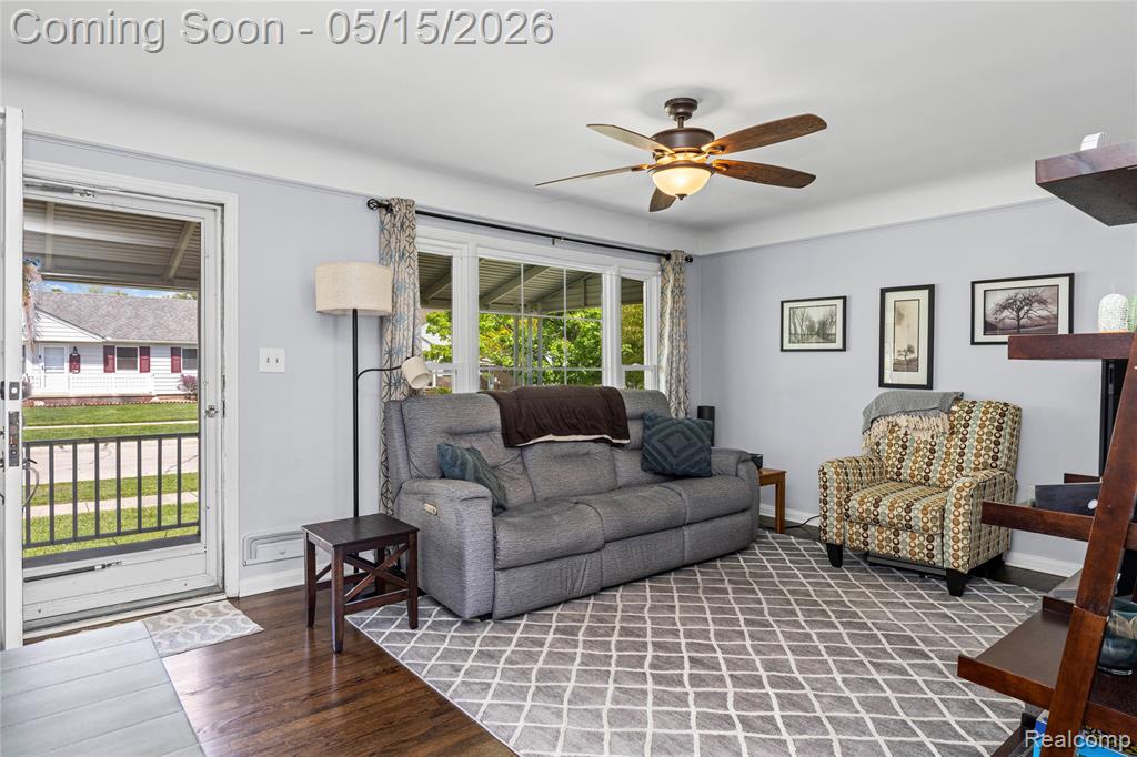 13527 Phelps Street, Southgate, MI 48195 — Photo 8