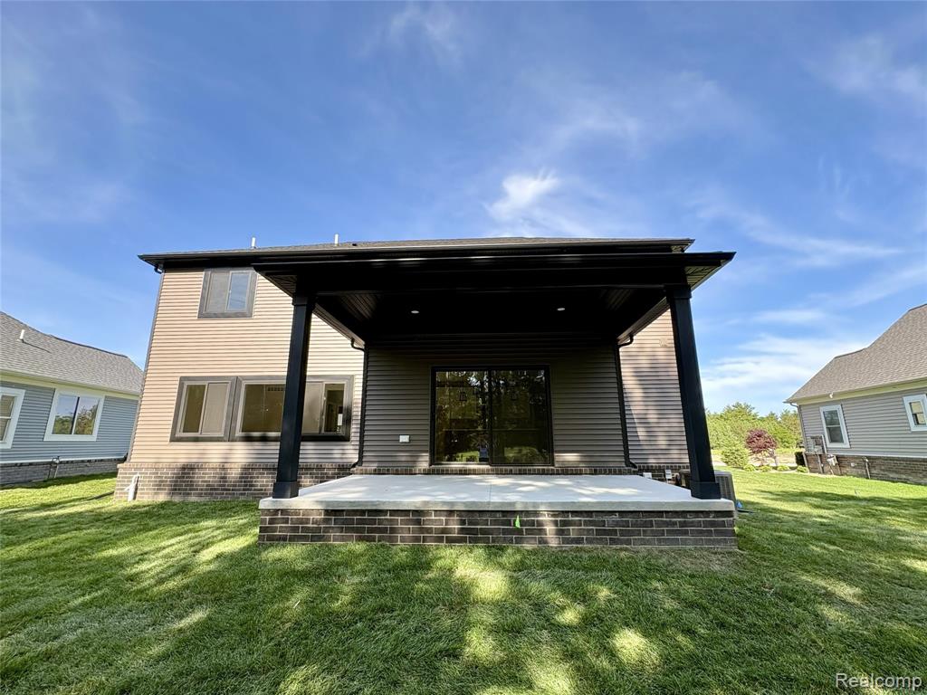 49241 London Bridge Drive, Macomb, MI 48042 — Photo 3