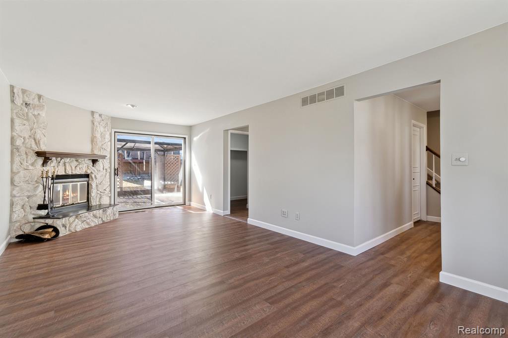 25567 BUCKMINSTER Drive, Novi, MI — Photo 24