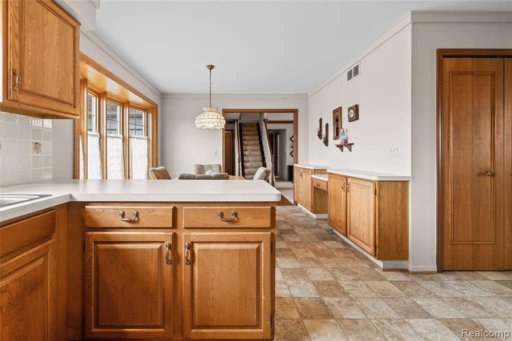 897 Augusta Drive, Rochester Hills, MI 48309 — Photo 30