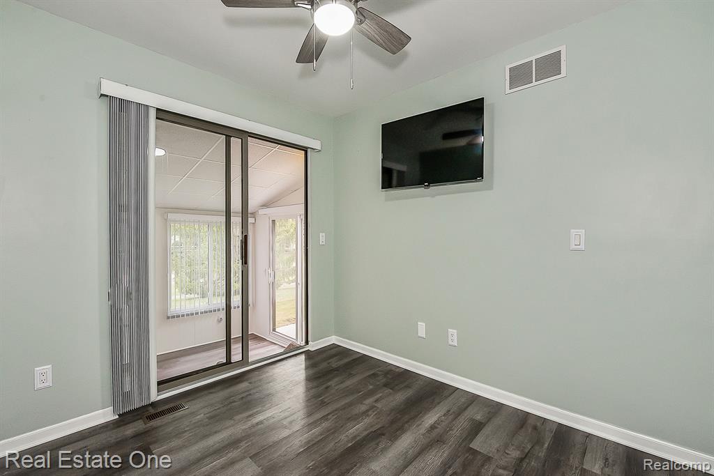 61960 ARLINGTON Circle, 1, South Lyon, MI 48178 — Photo 15
