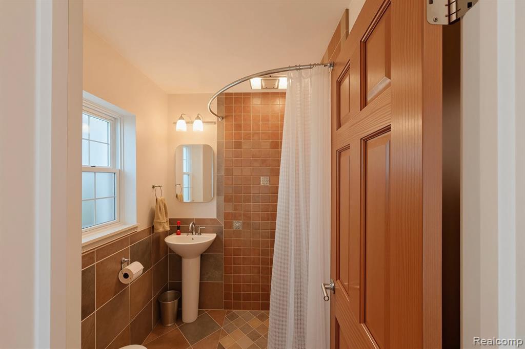9619 Portage Lake Avenue, Pinckney, MI 48169 — Photo 20