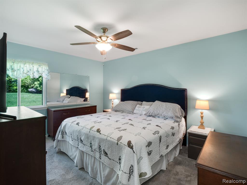 300 SPRING BROOKE Drive, 300, Brighton, MI 48116 — Photo 12