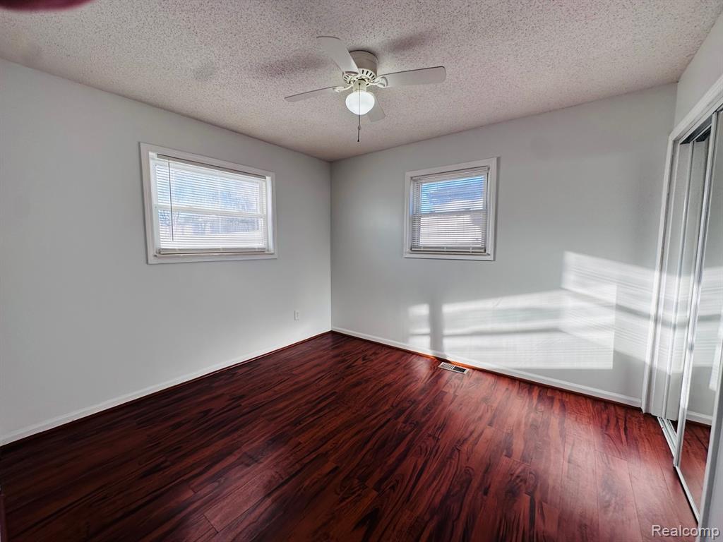 6784 Cooper St, Taylor, MI — Photo 13