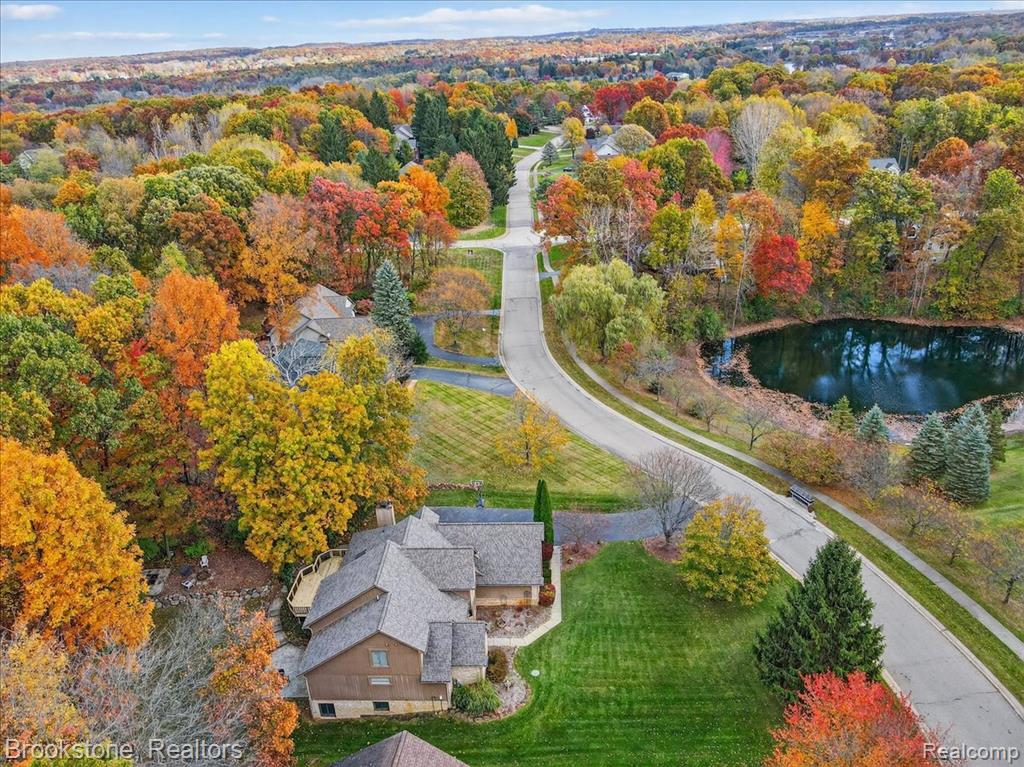 9748 Forest Ridge Drive, Clarkston, MI 48348 — Photo 13