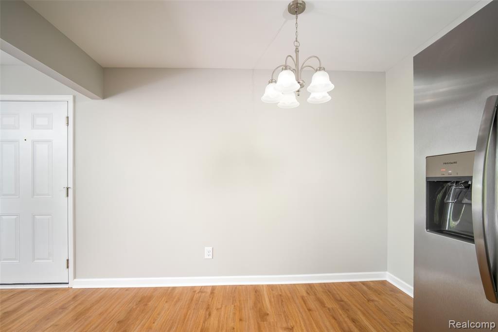 29200 Gloede Drive, 139, Warren, MI 48088 — Photo 7