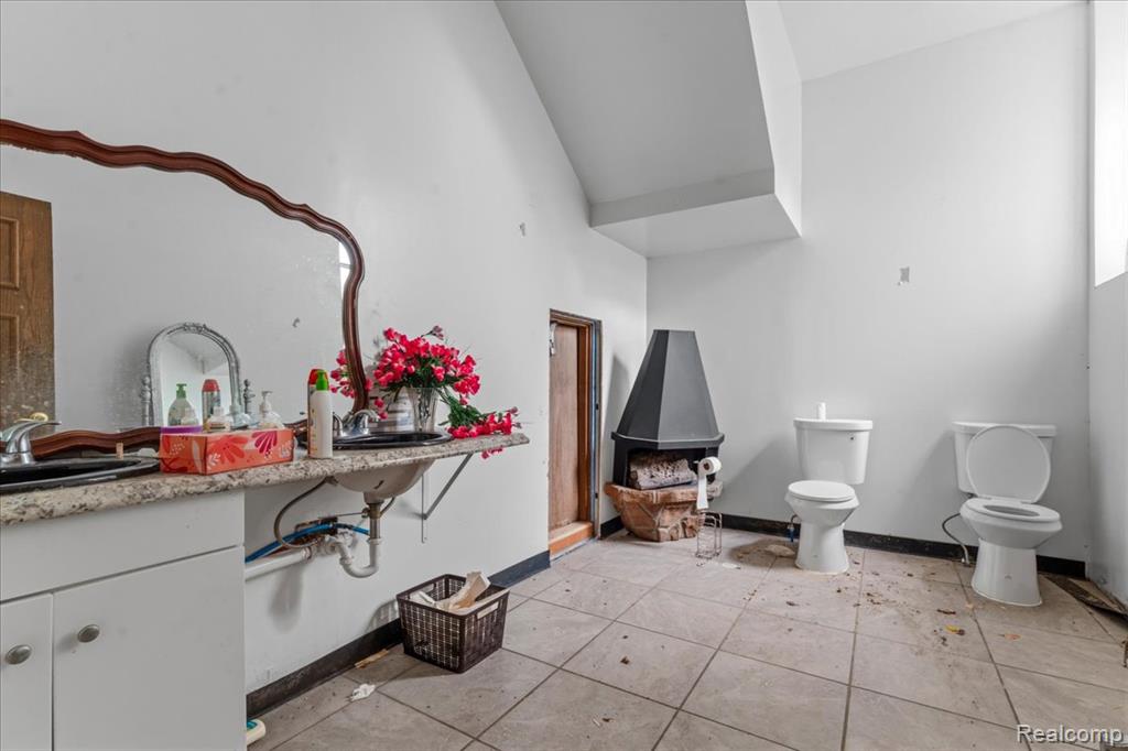 19690 Cameron Street, Detroit, MI 48203 — Photo 20