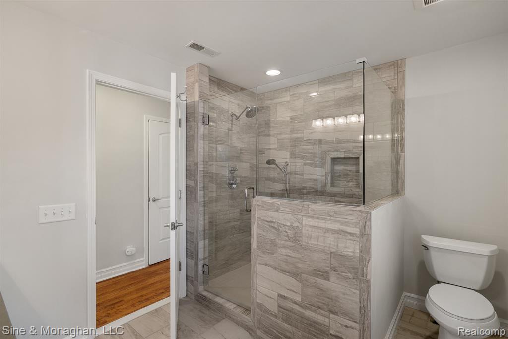 797 WASHINGTON Road, Grosse Pointe, MI 48230 — Photo 31