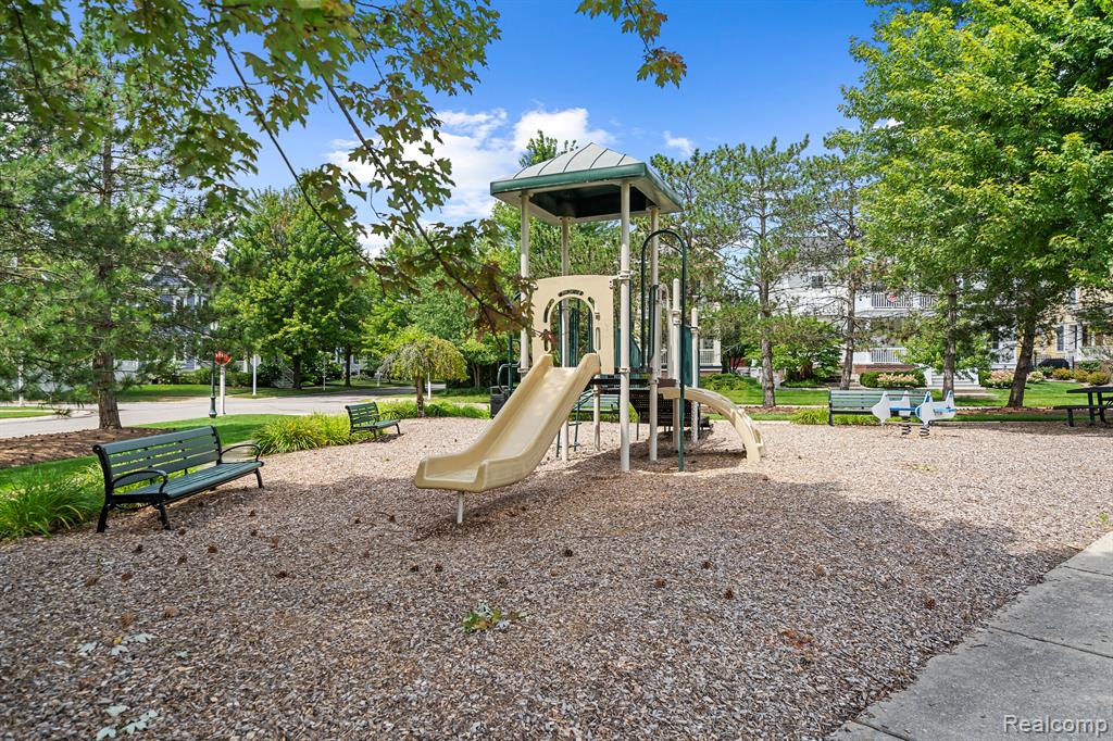 50171 Monroe Street, Canton, MI 48188 — Photo 28