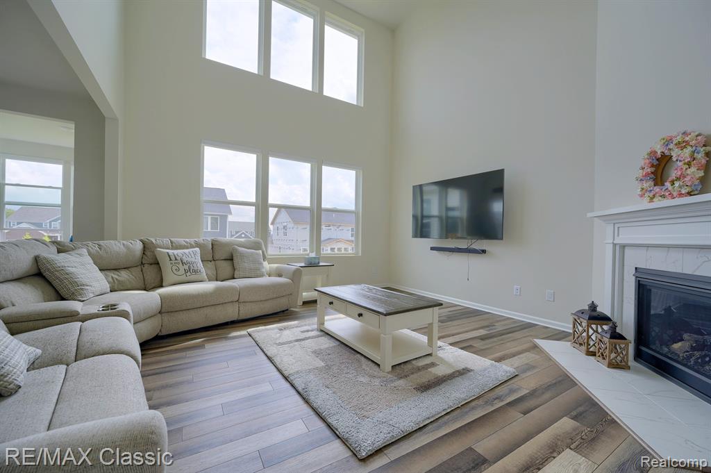 2785 Trillium Hills Drive, Commerce Twp, MI 48382 — Photo 12