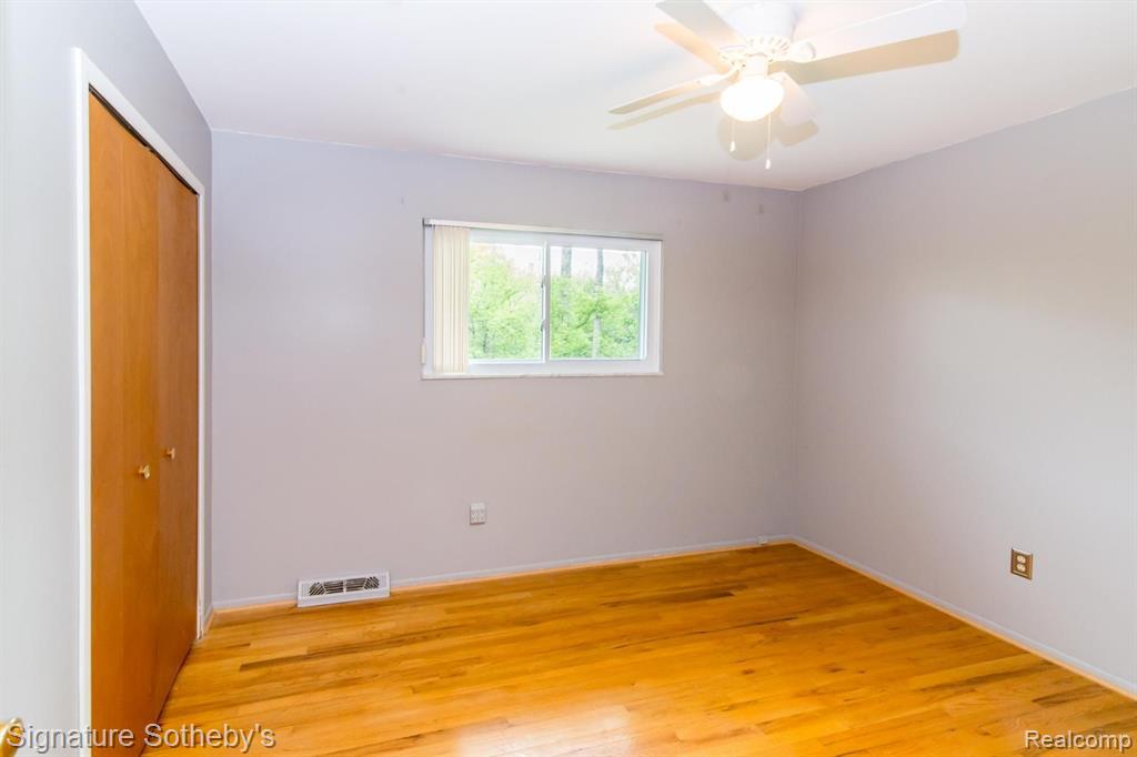 6279 WALKER Court, Troy, MI 48085 — Photo 29