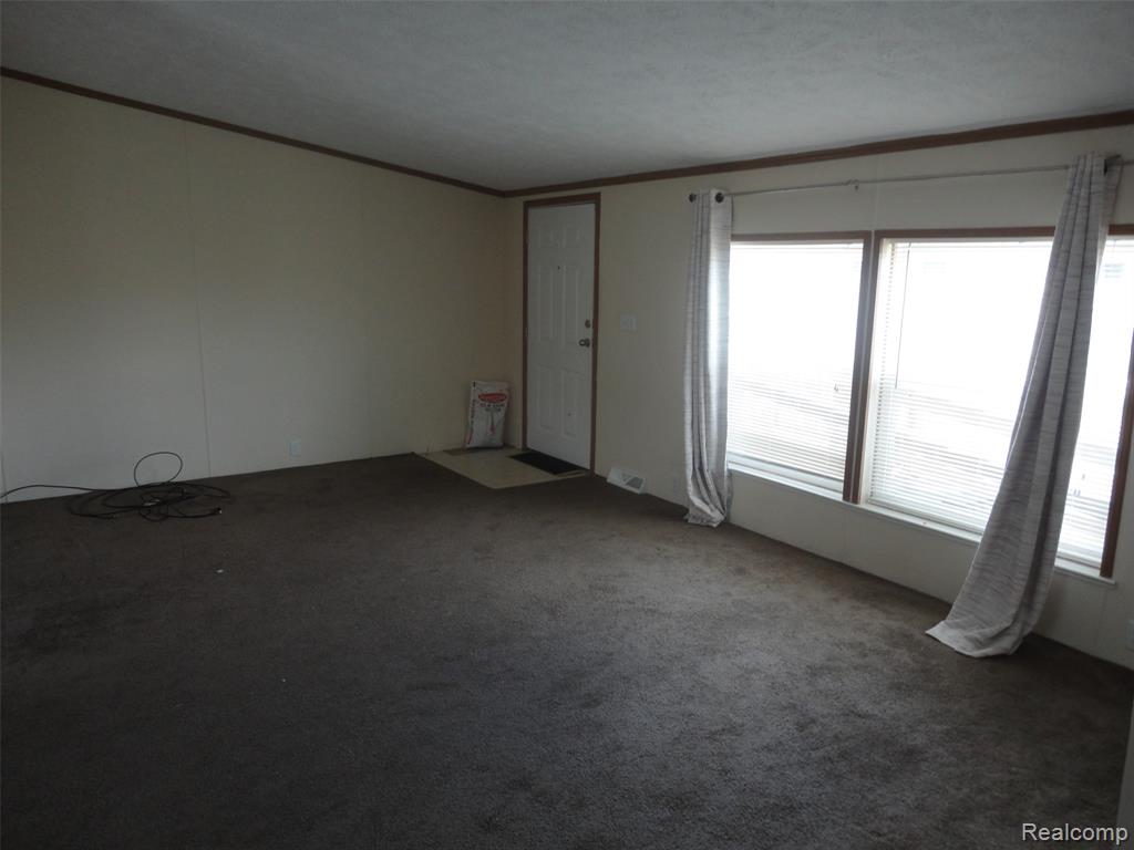 13463 Pear Street, Carleton, MI 48117 — Photo 7