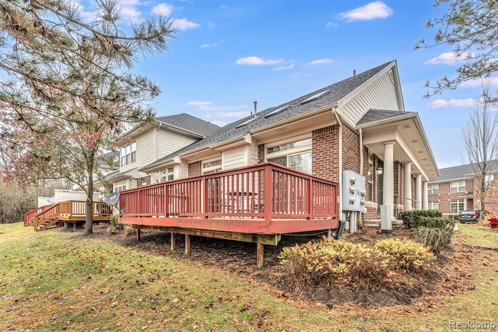 7246 Gateway Drive, West Bloomfield, MI — Photo 5