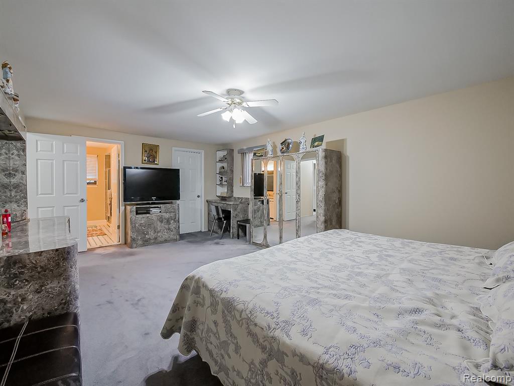 5152 Bayside Drive, Troy, MI 48098 — Photo 33