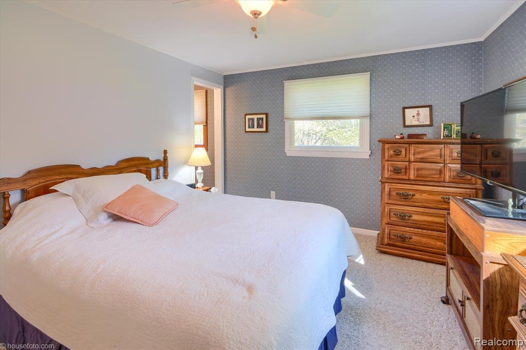 2676 Porcupine Trail, Lapeer, MI 48446 — Photo 38