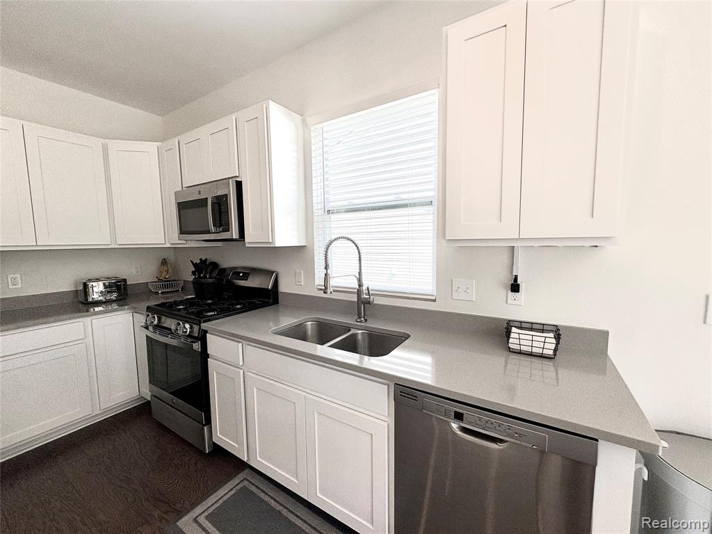 73 Coppice Way, White Lake, MI — Photo 14