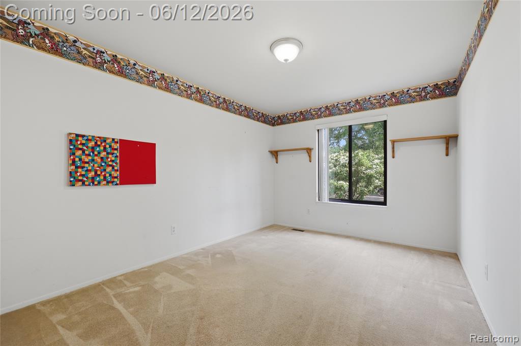 640 Longfellow Drive, Troy, MI 48085 — Photo 20