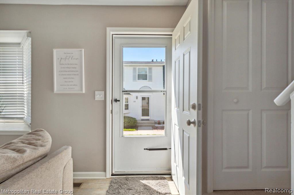 284 LAKE VILLAGE Drive, Walled Lake, MI 48390 — Photo 3