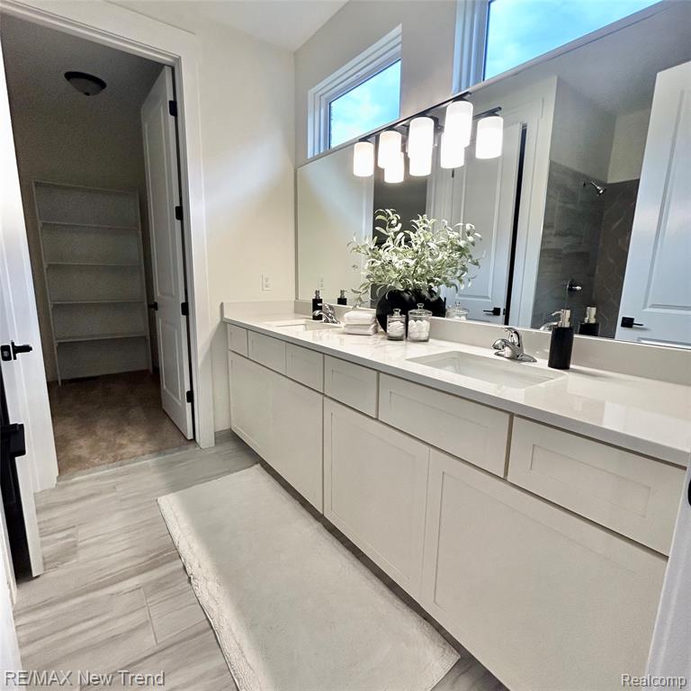 7832 Trailside Court, West Bloomfield, MI 48323 — Photo 6