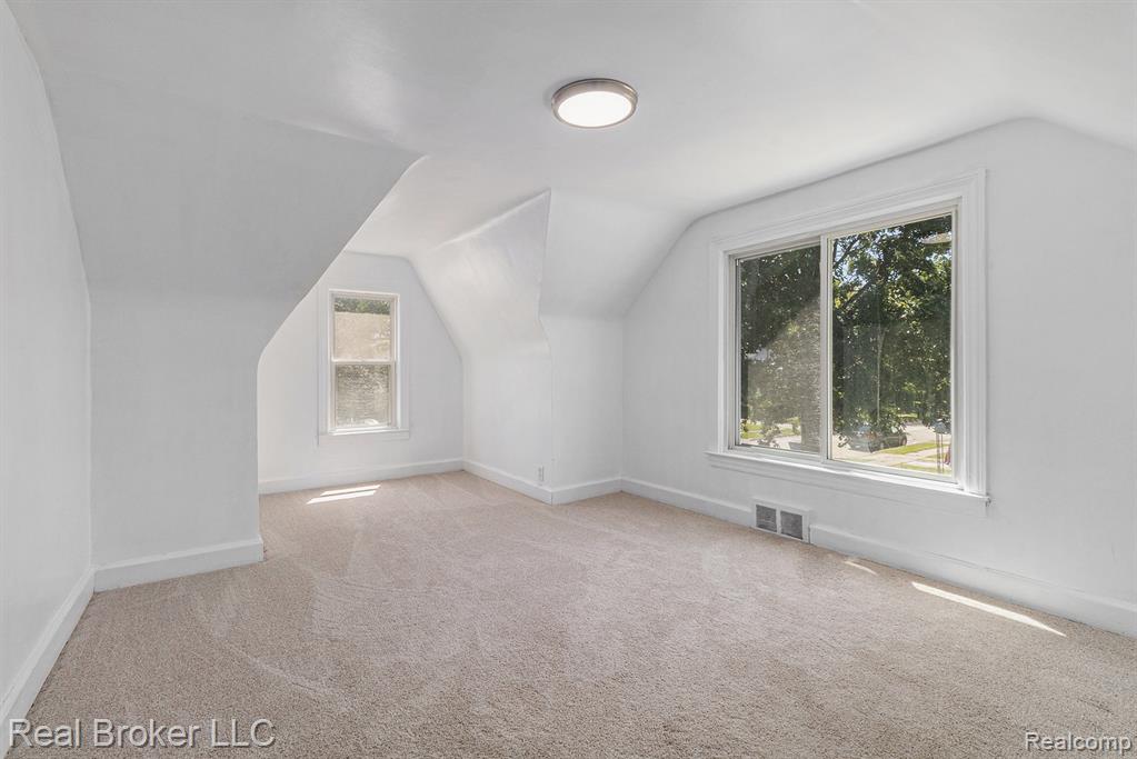 8301 Dodge Avenue, Warren, MI 48089 — Photo 16
