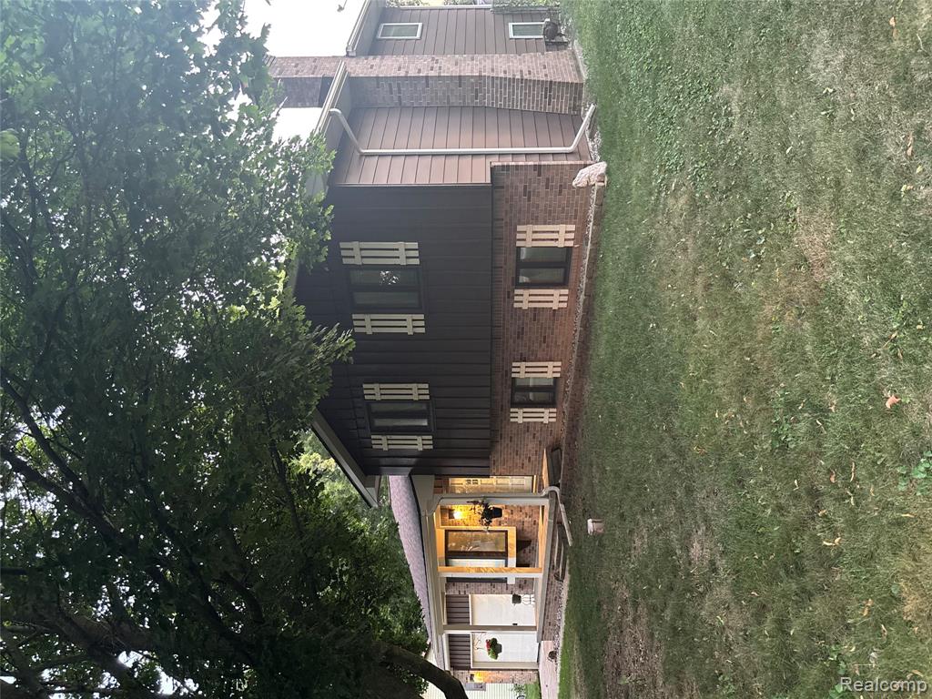 6050 Coventry Drive, Swartz Creek, MI 48473 — Photo 2