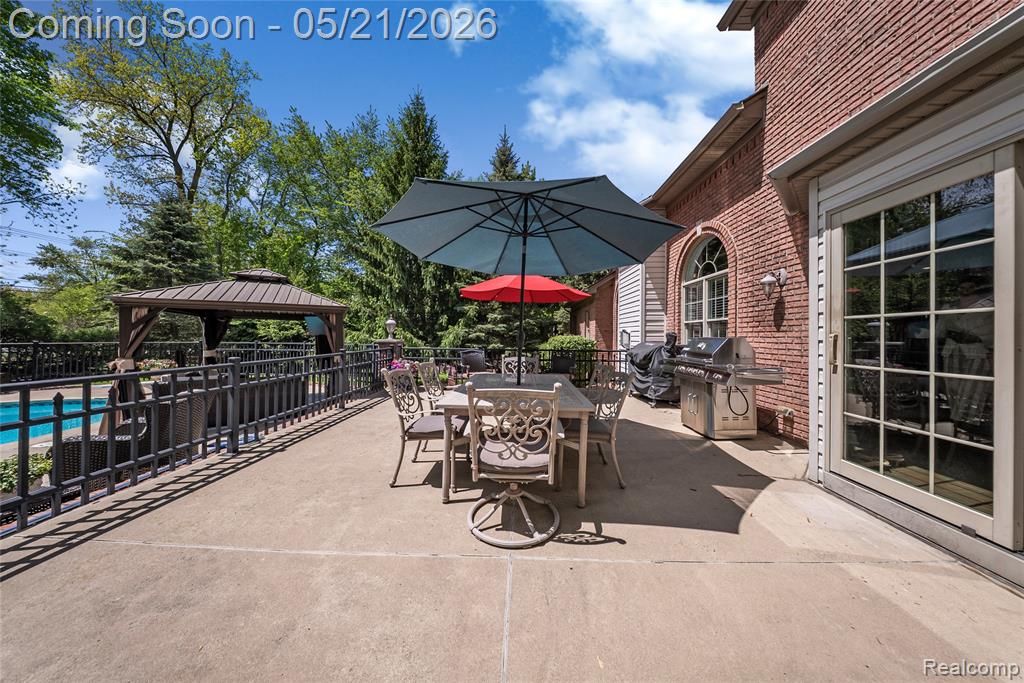 8425 Grays Drive, Grosse Ile, MI 48138 — Photo 47