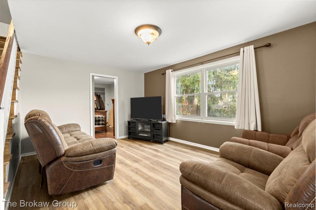 10289 N State Road, Otisville, MI 48463 — Photo 12